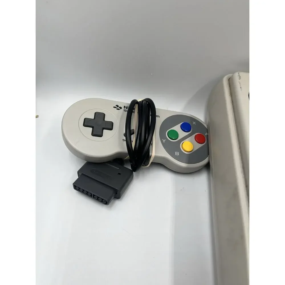 Super Famicom Console SHVC-001 Japan Tested and Working 2 Controllers + Cords